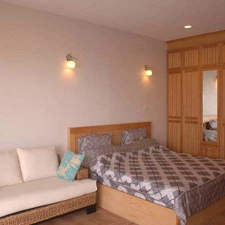 Apartments At View Talay Pattaya Exterior photo