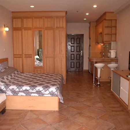 Apartments At View Talay Pattaya Exterior photo