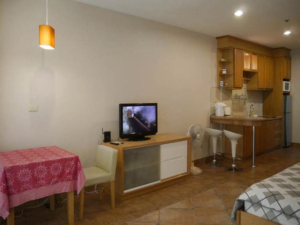 Apartments At View Talay Pattaya Exterior photo