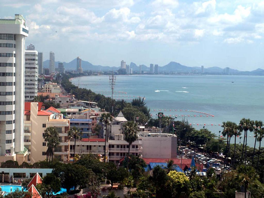 Apartments At View Talay Pattaya Exterior photo
